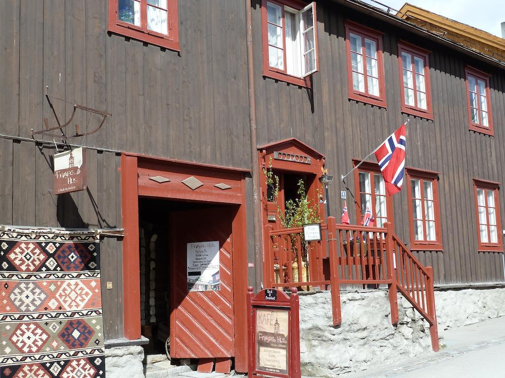 Frøyas Hus Hotell Røros Eksteriør bilde
